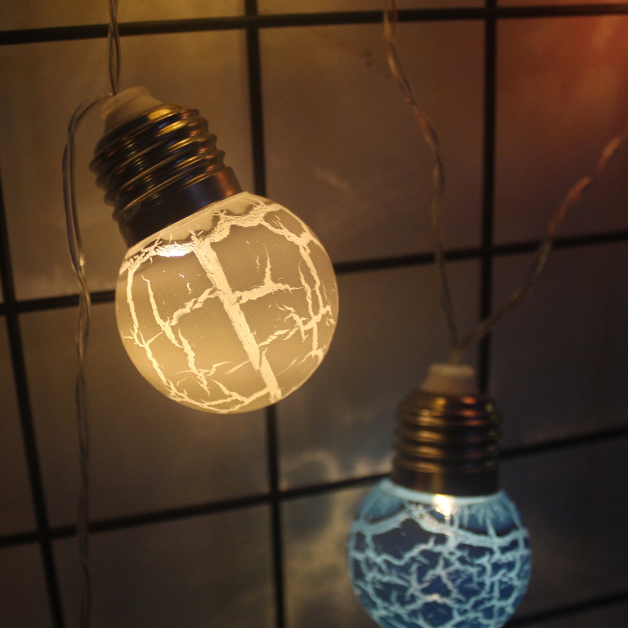 Cracked Bulb LED String Lights – Festive & Decorative Lighting for Christmas and Holidays