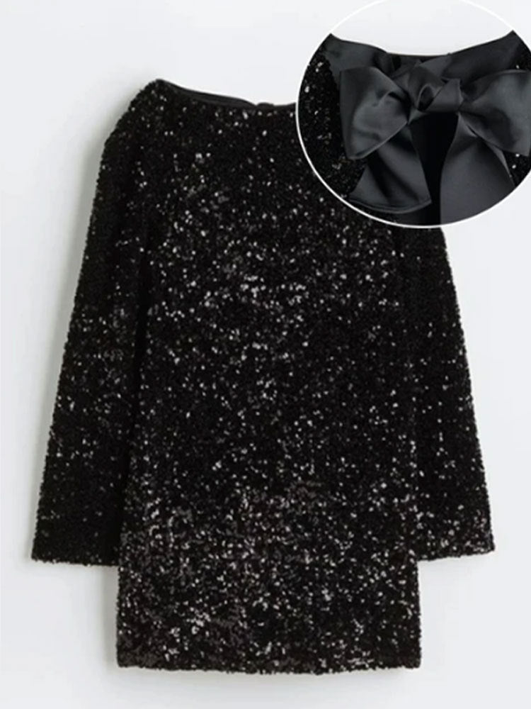 Stunning Sequined Back-Bowed Dress – Elegant Long-Sleeve Party Outfit