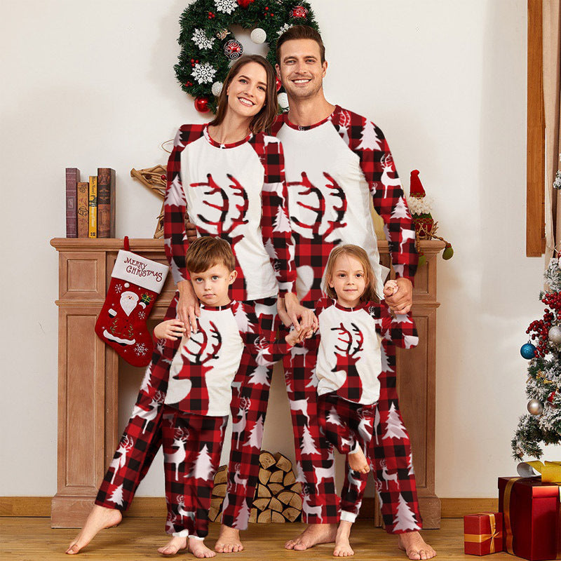 Cozy Christmas Deer Head Print Matching Family Pajamas - Perfect for Holiday Fun!