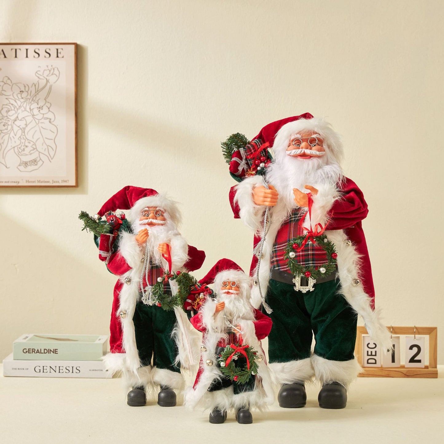 Classic Santa Claus Figurine - Festive Holiday Home Décor