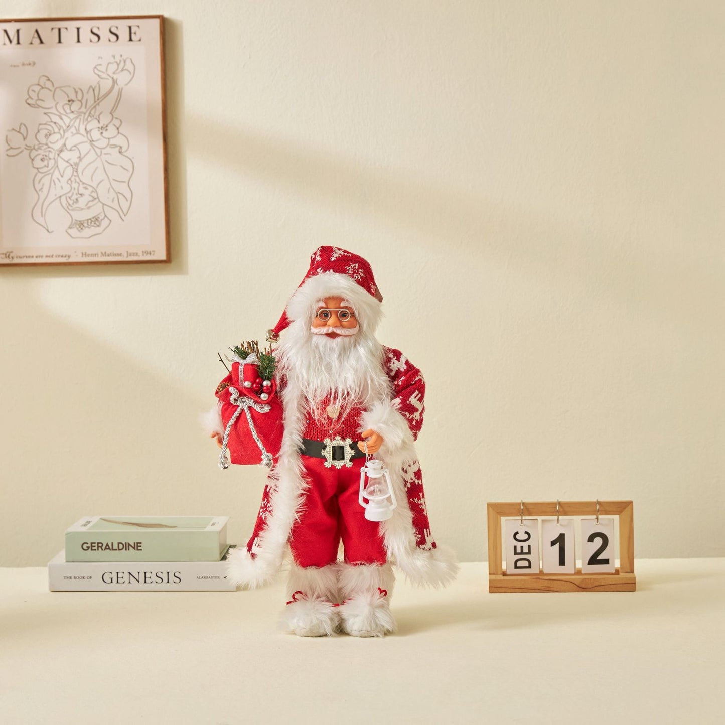 Charming Santa Claus Ornament - Festive Holiday Decor