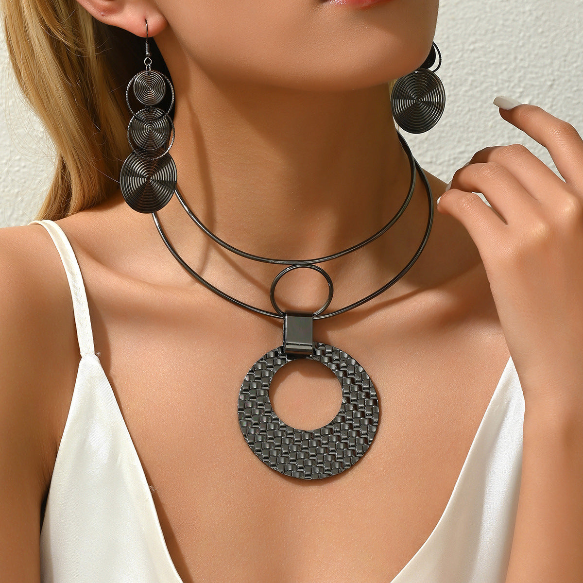 Bold Geometric Necklace & Earring Set – Simple yet Striking Statement Jewelry