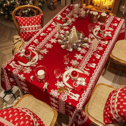 Elegant Christmas Tablecloths – Festive Decor for Your Dining & Coffee Tables