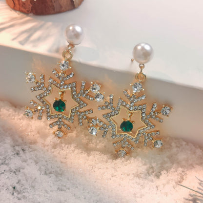 Elegant Christmas Snowflake Earrings - Sparkle This Festive Season!