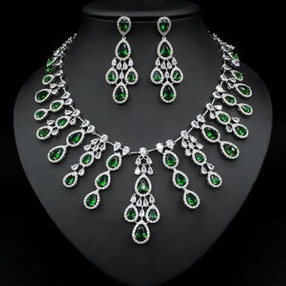 Exquisite Water Drop Zircon Necklace and Earrings Set – A Glamorous Statement for Special Occasions