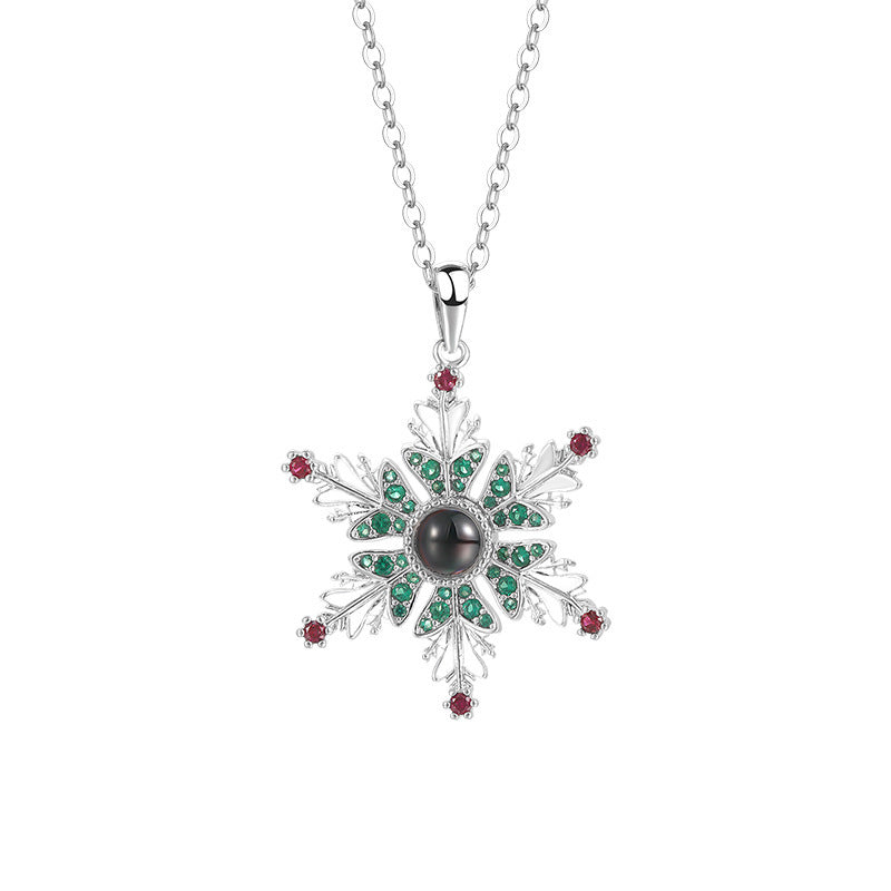 Enchanting Snowflake Projection Necklace – Christmas Gift for Women & Couples