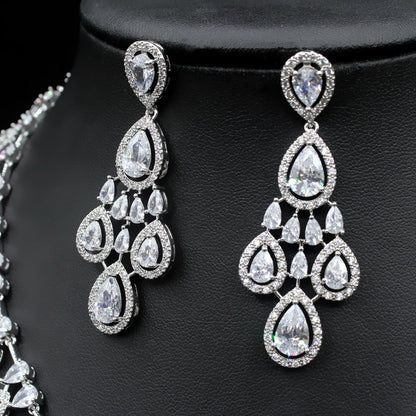 Exquisite Water Drop Zircon Necklace and Earrings Set – A Glamorous Statement for Special Occasions