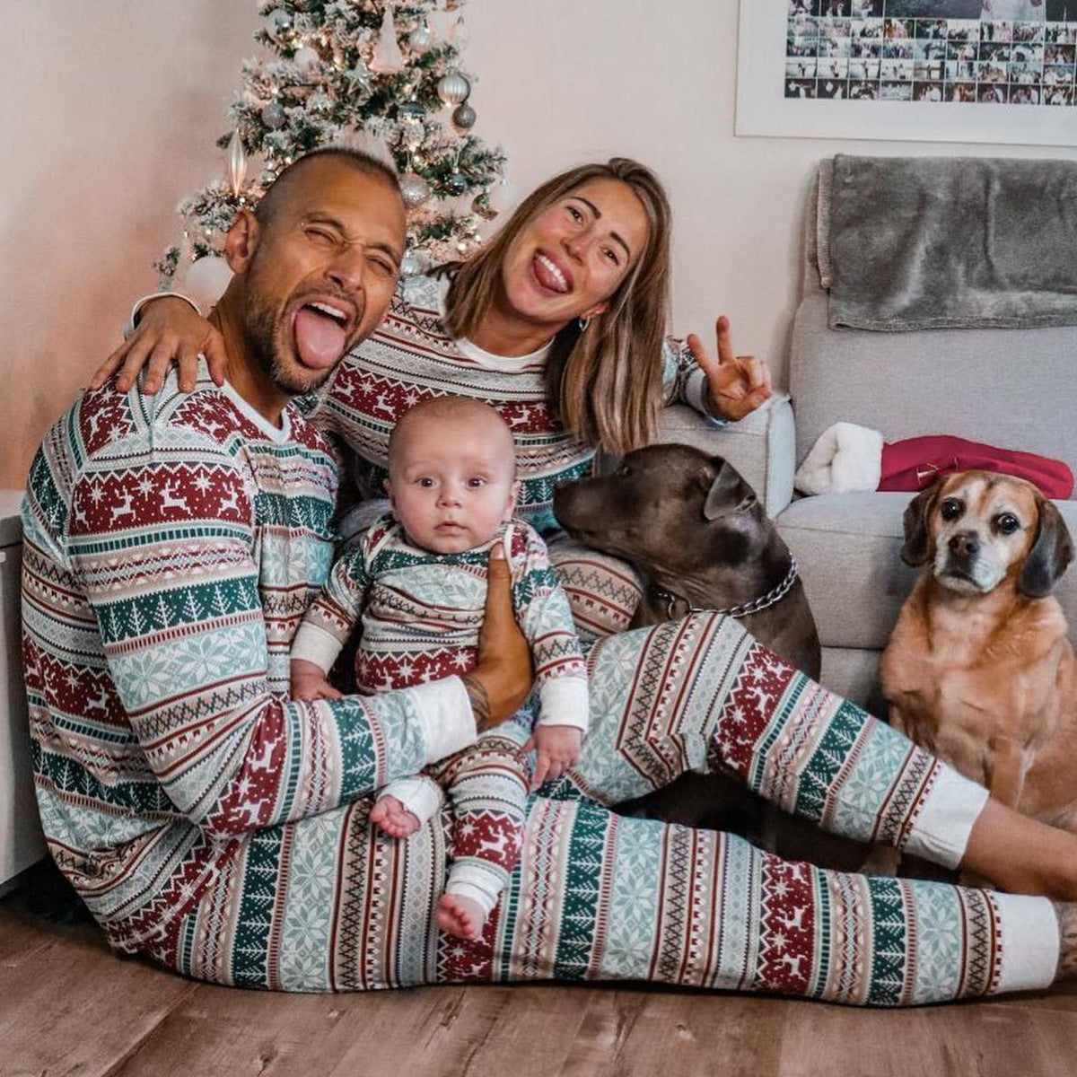 Classic Nordic Christmas Family Pajama Set – Cozy Holiday Homewear for the Whole Family