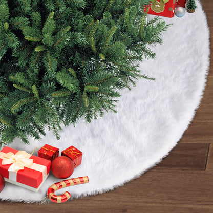 Elegant White Plush Christmas Tree Skirt – Soft, Luxurious, and Perfect for Holiday Decor!