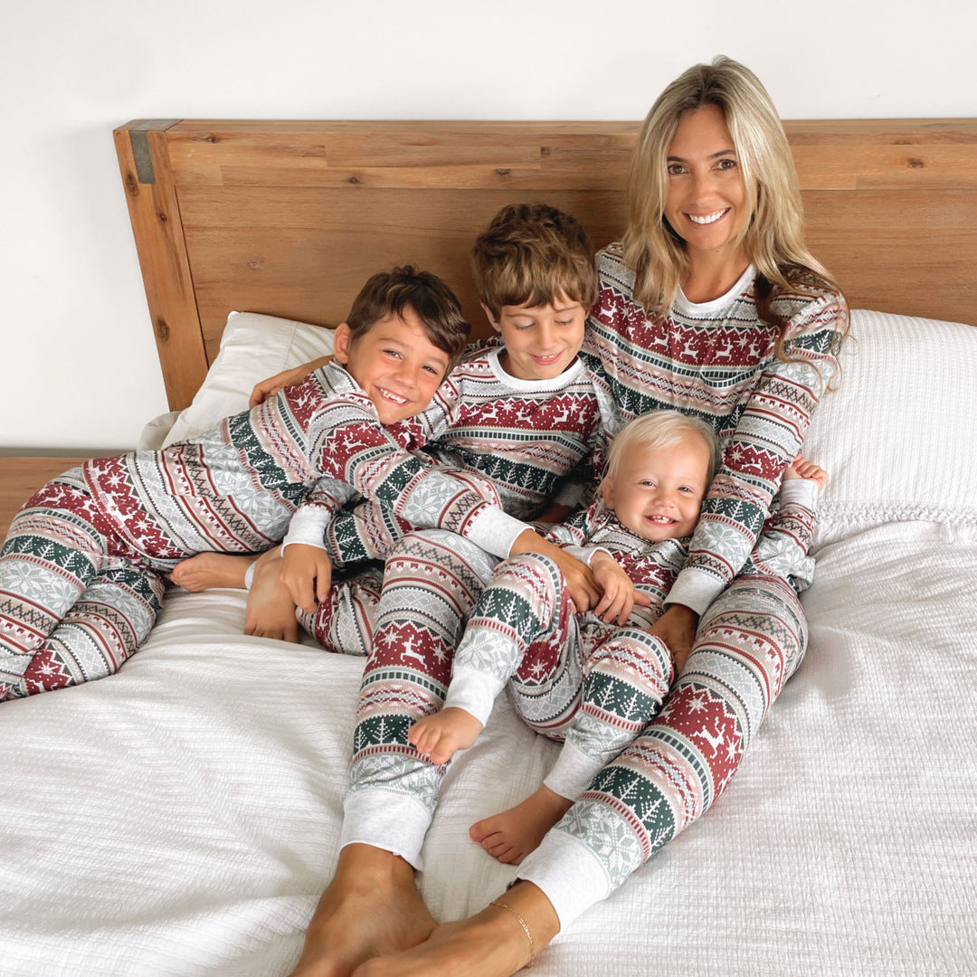 Classic Nordic Christmas Family Pajama Set – Cozy Holiday Homewear for the Whole Family