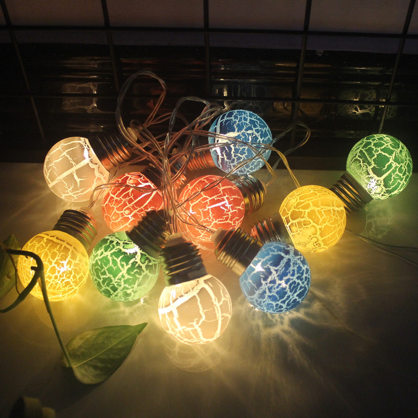 Cracked Bulb LED String Lights – Festive & Decorative Lighting for Christmas and Holidays