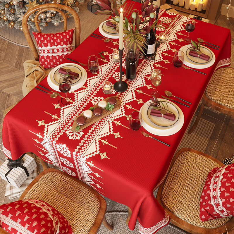 Elegant Christmas Tablecloths – Festive Decor for Your Dining & Coffee Tables